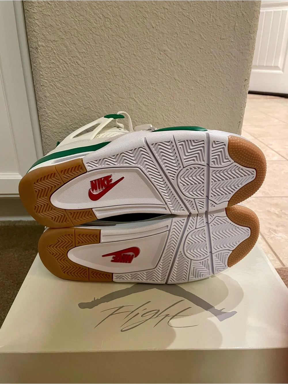 Nike SB x Air Jordan 4 Retro SP ‘Pine Green’